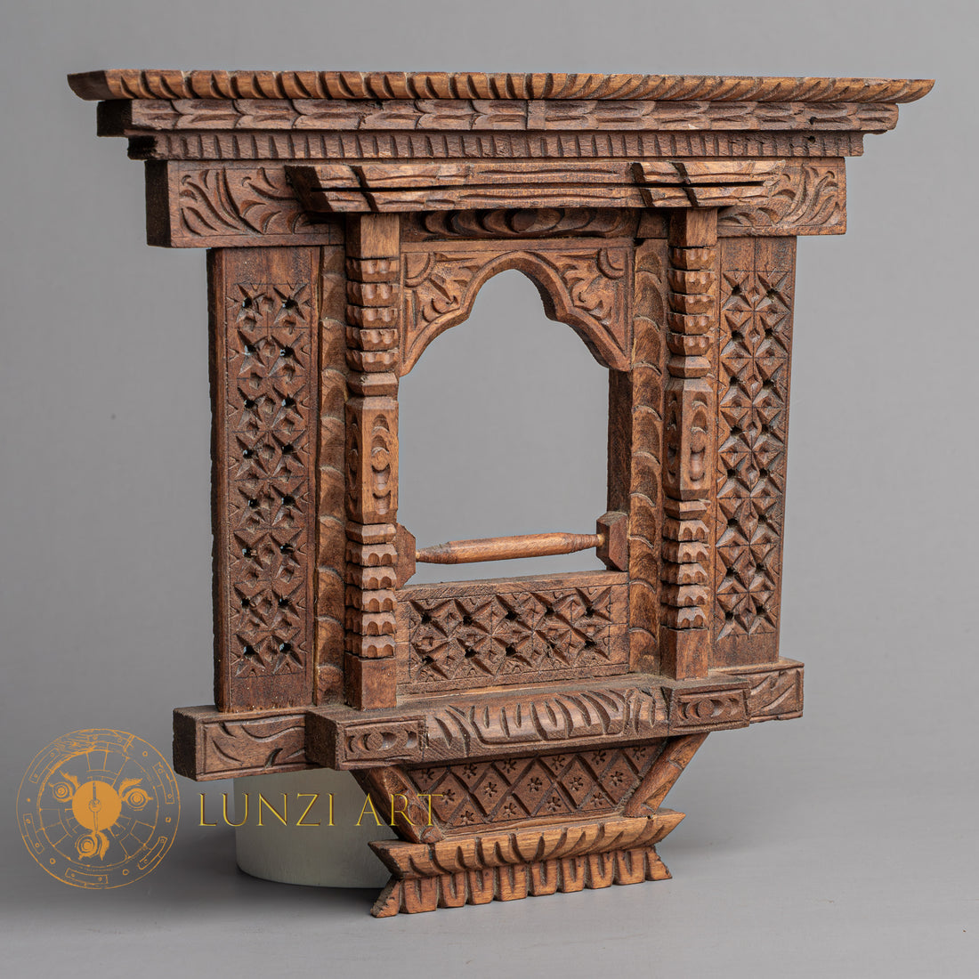 Traditional Hand-Carved Karma Wood Sa-Jhya (Aakhi Jhyal) – Authentic Newari Lattice Window
