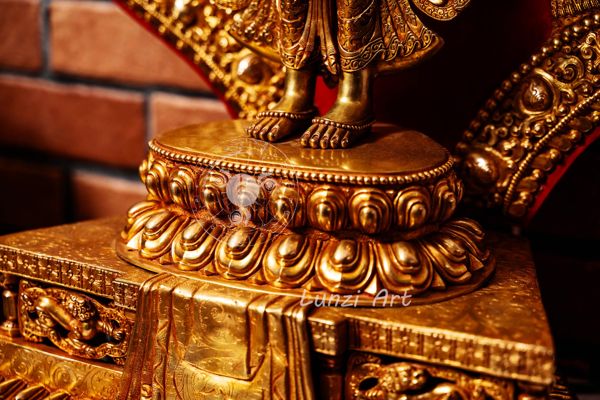 Large Gold Plated refined standing statue of the Thousand-Armed, Multi-Faced Avalokiteshvara, meticulously crafted by a nationally certified master - statues