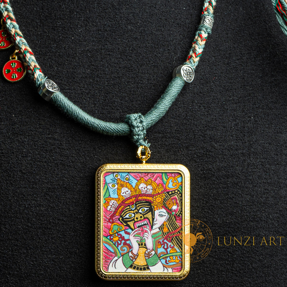 Zachi Lhamo Hand-Painted Thangka Locket | Goddess of Fortune - L-ZL-58