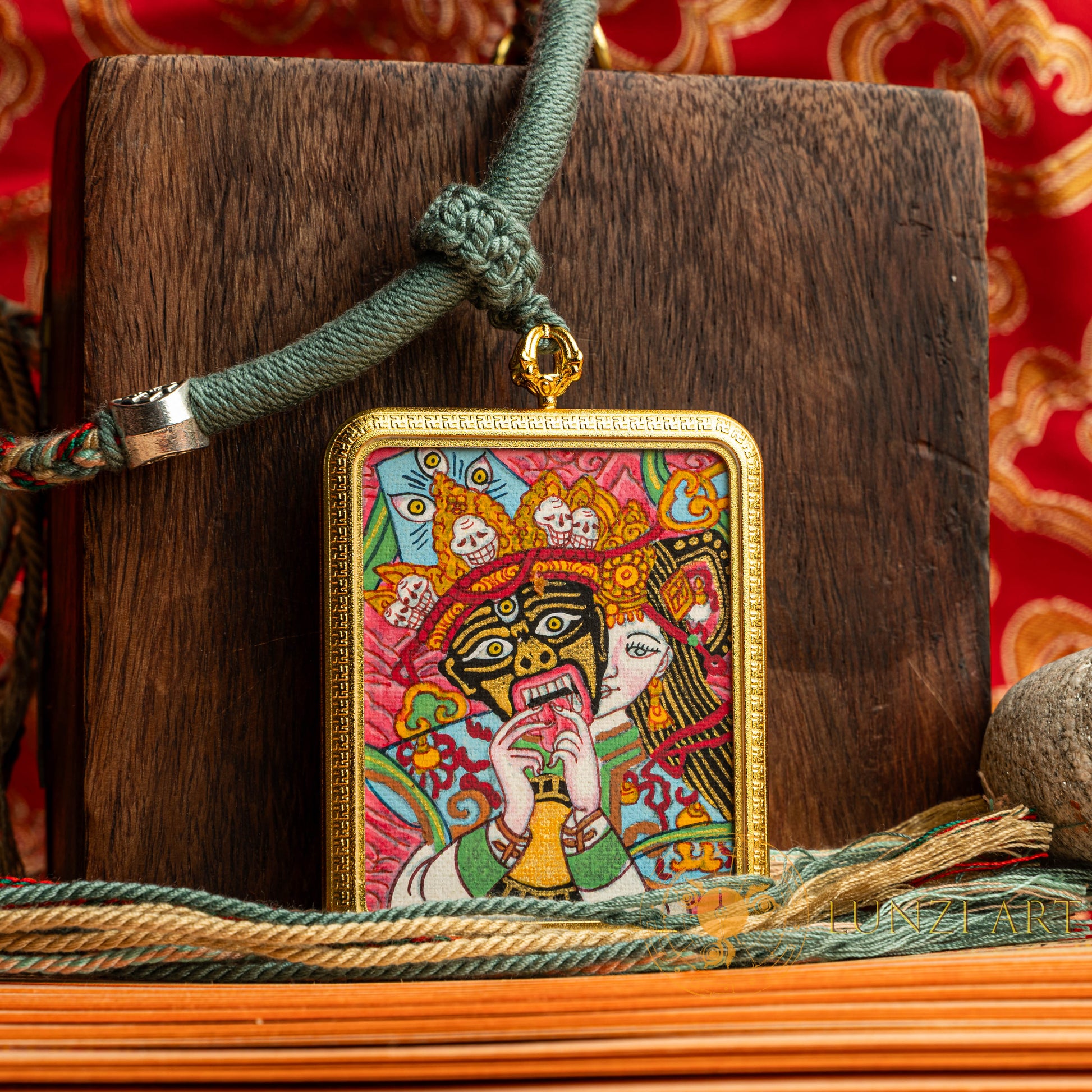Zachi Lhamo Hand-Painted Thangka Locket | Goddess of Fortune - L-ZL-58